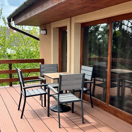 Bed & Breakfast Carp Land Camp *