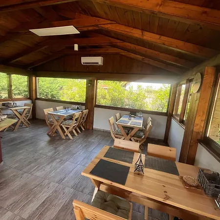 Carp Land Camp Bed & Breakfast Balatonszepezd